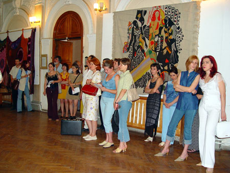 Aspects from the inauguration of the personal exhibition "elena Rotaru at 65", Chisinau, 2003